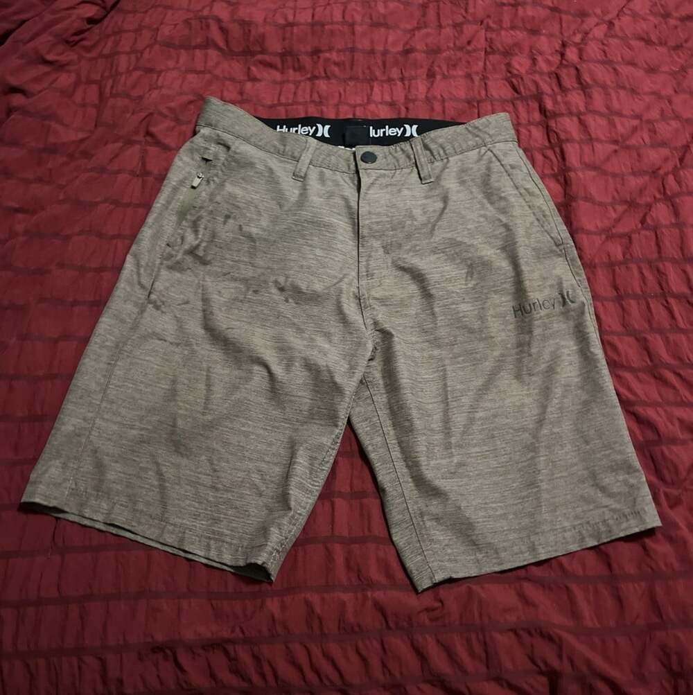 Hurley Brown Performance Shorts Men’s Size 32 Hybrid Outdoor Casual Shorts